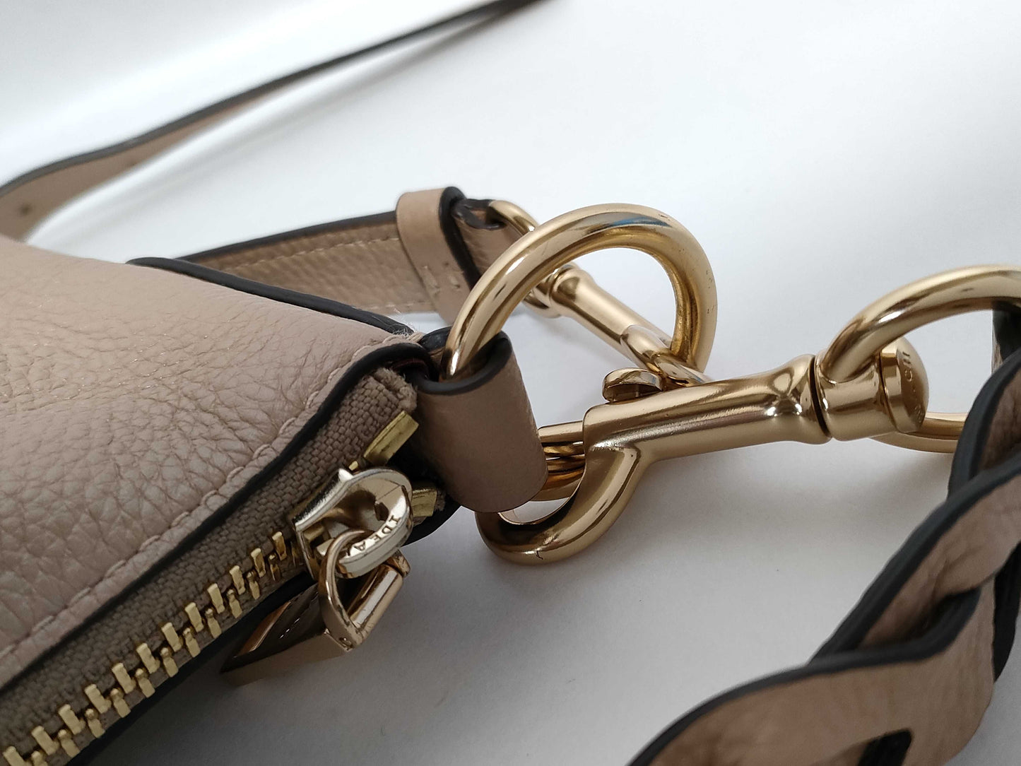 COACH 31507 Shoulder Bag