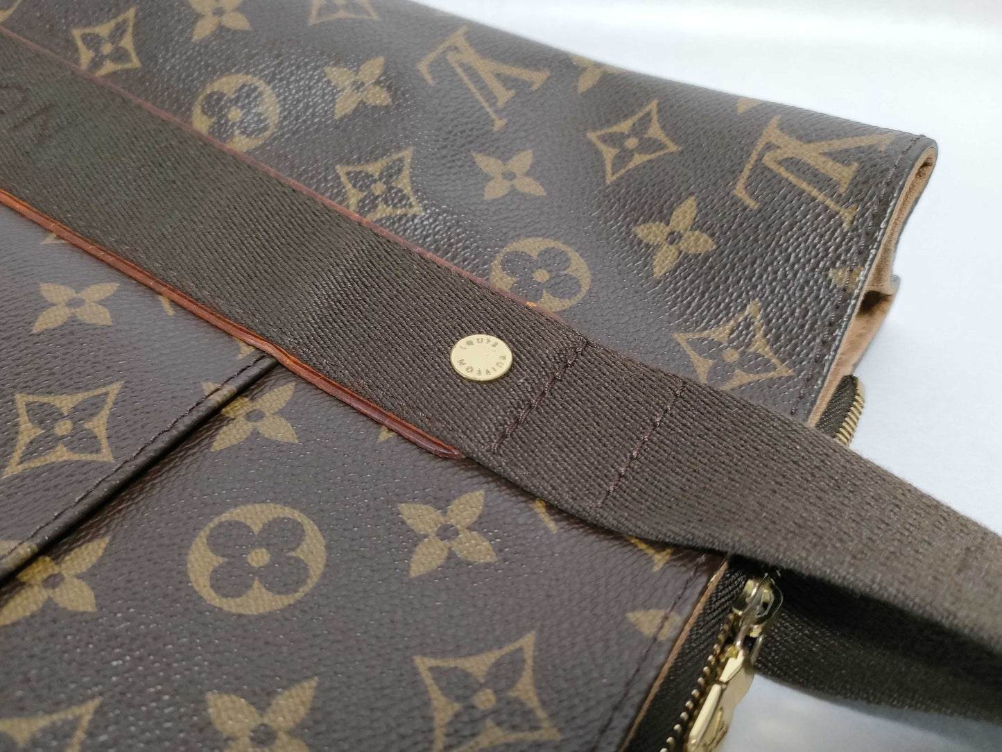 LOUIS VUITTON Monogram Cabas Bobble Tote Bag