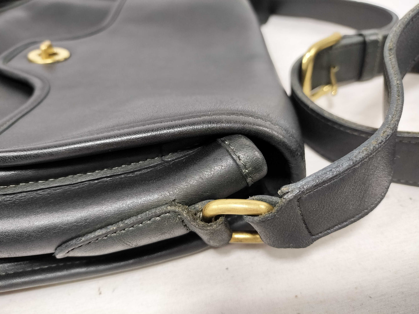 COACH Coach Shoulder Bag Shoulder Bag