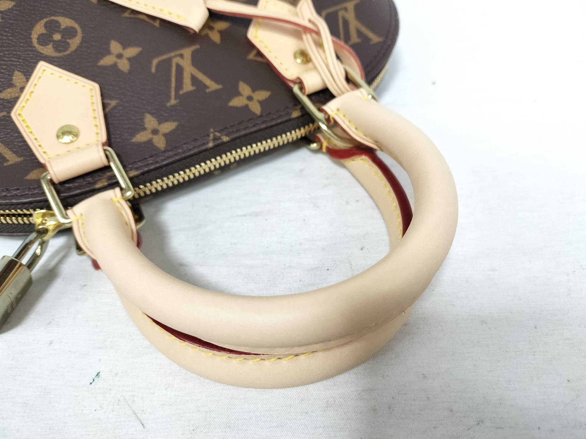 LOUIS VUITTON Monogram Louis Vuitton 2-Way Handbag