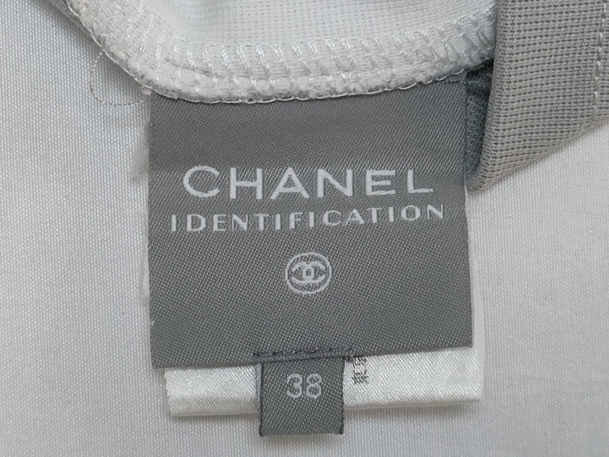 CHANEL 01P P17575V09971 Sport Line Coco Mark T-Shirt, Short Sleeve, White, Gray, Size 38