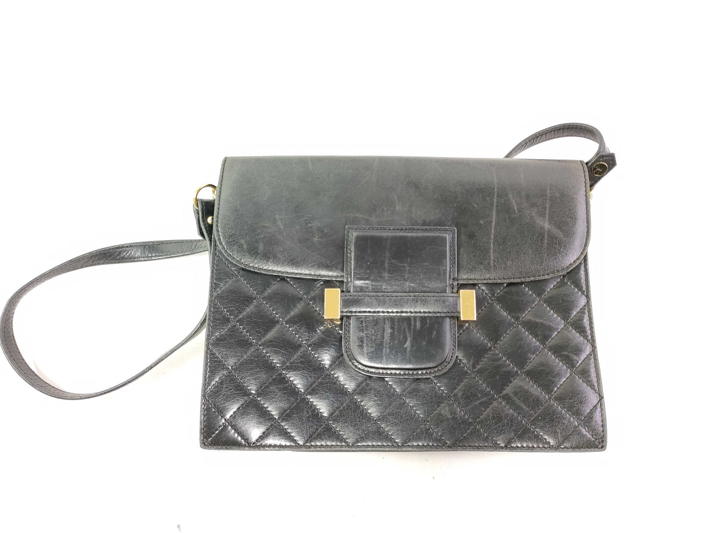 Yves Saint Laurent Quilted Shoulder Bag in Black Leather
