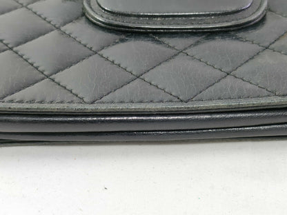 Yves Saint Laurent Quilted Shoulder Bag in Black Leather