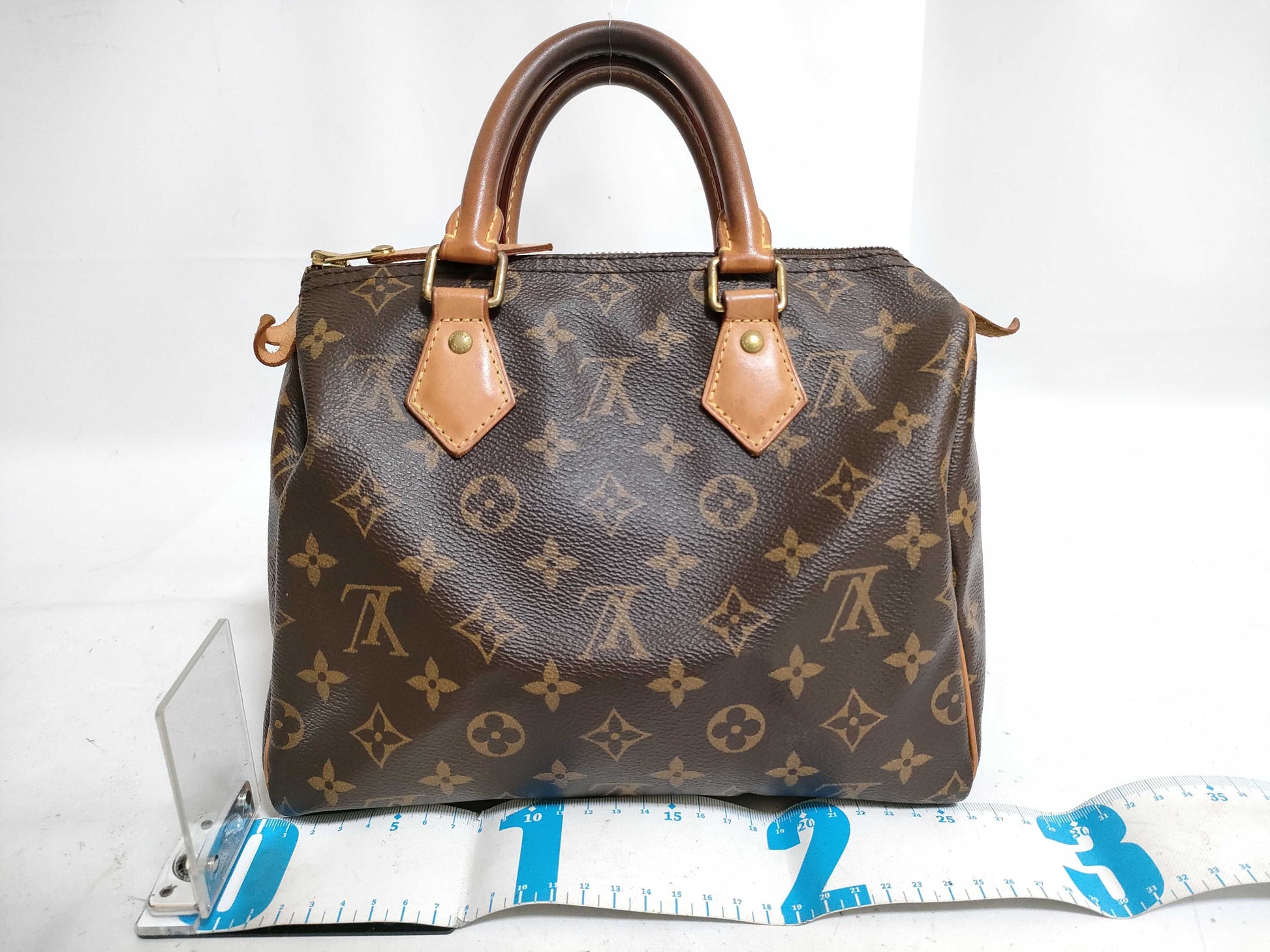 LOUIS VUITTON Monogram LV Speedy 25 M41109 Monogram Handbag