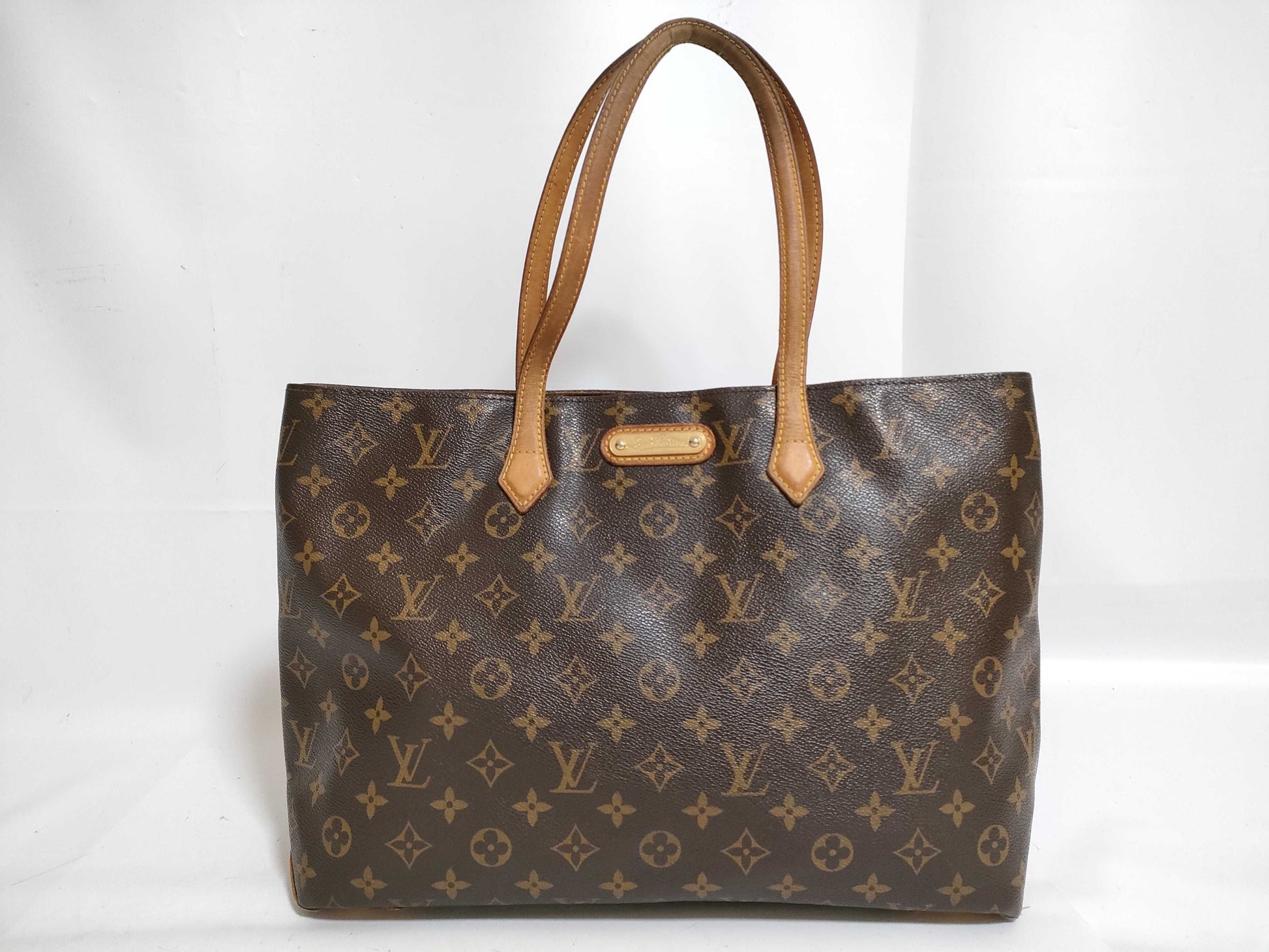 LOUIS VUITTON Monogram LV Wilshire MM M45644 Monogram Handbag