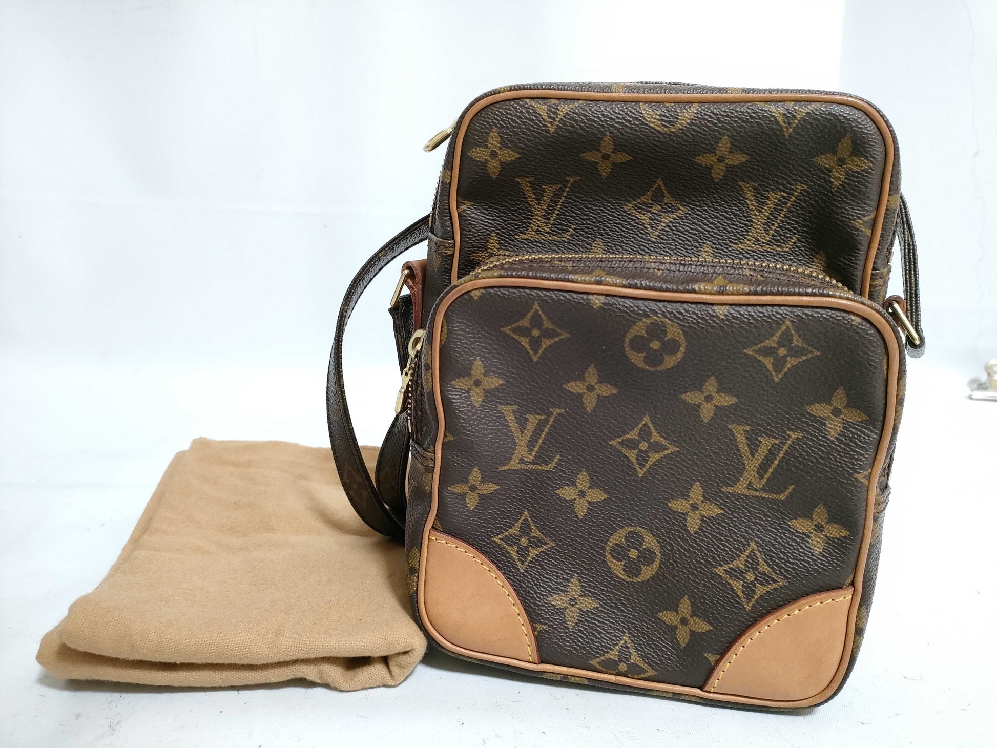 LOUIS VUITTON Monogram LV Amazon M45236 Monogram Shoulder Bag