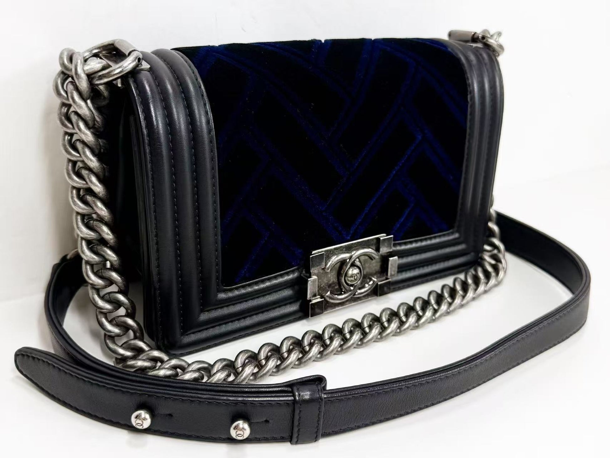 CHANEL Black Boy 20 Velvet and Leather Shoulder Bag, 20cm Wide, Approx. 23rd Series, with Seal, Vintage S Clasp, Item No. 23086168, Excellent Condition