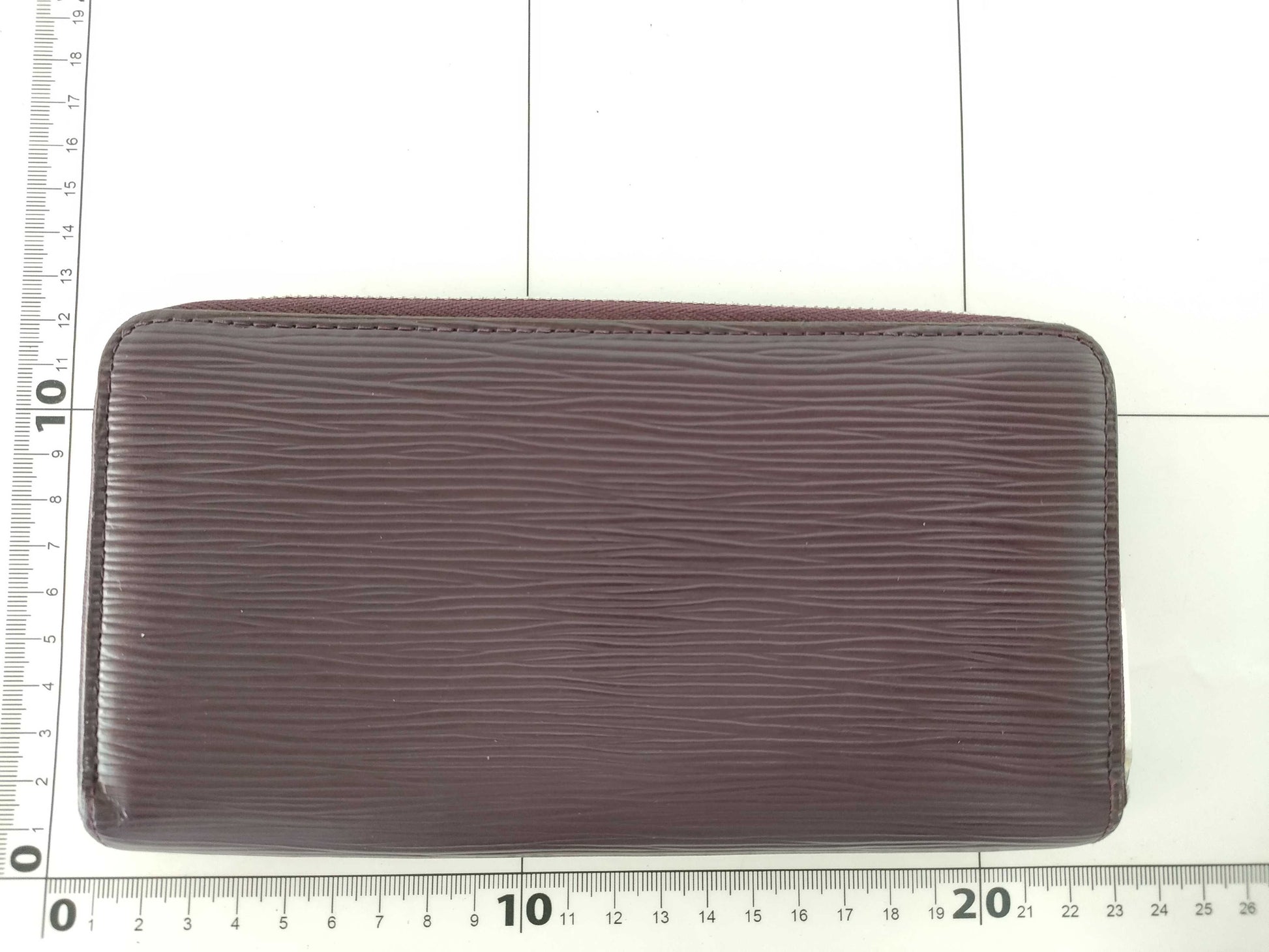 LOUIS VUITTON Epi Louis Vuitton Zippy Wallet Epi Long Wallet