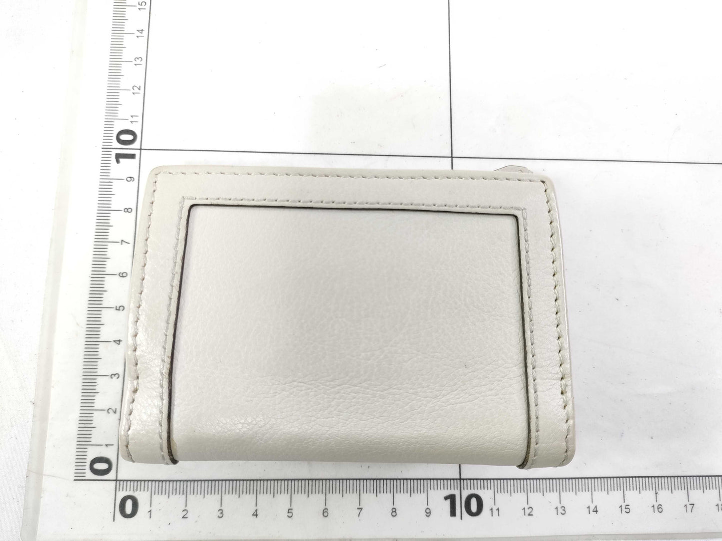 GUCCI GUCCI Bamboo Diana Compact Wallet White Wallet