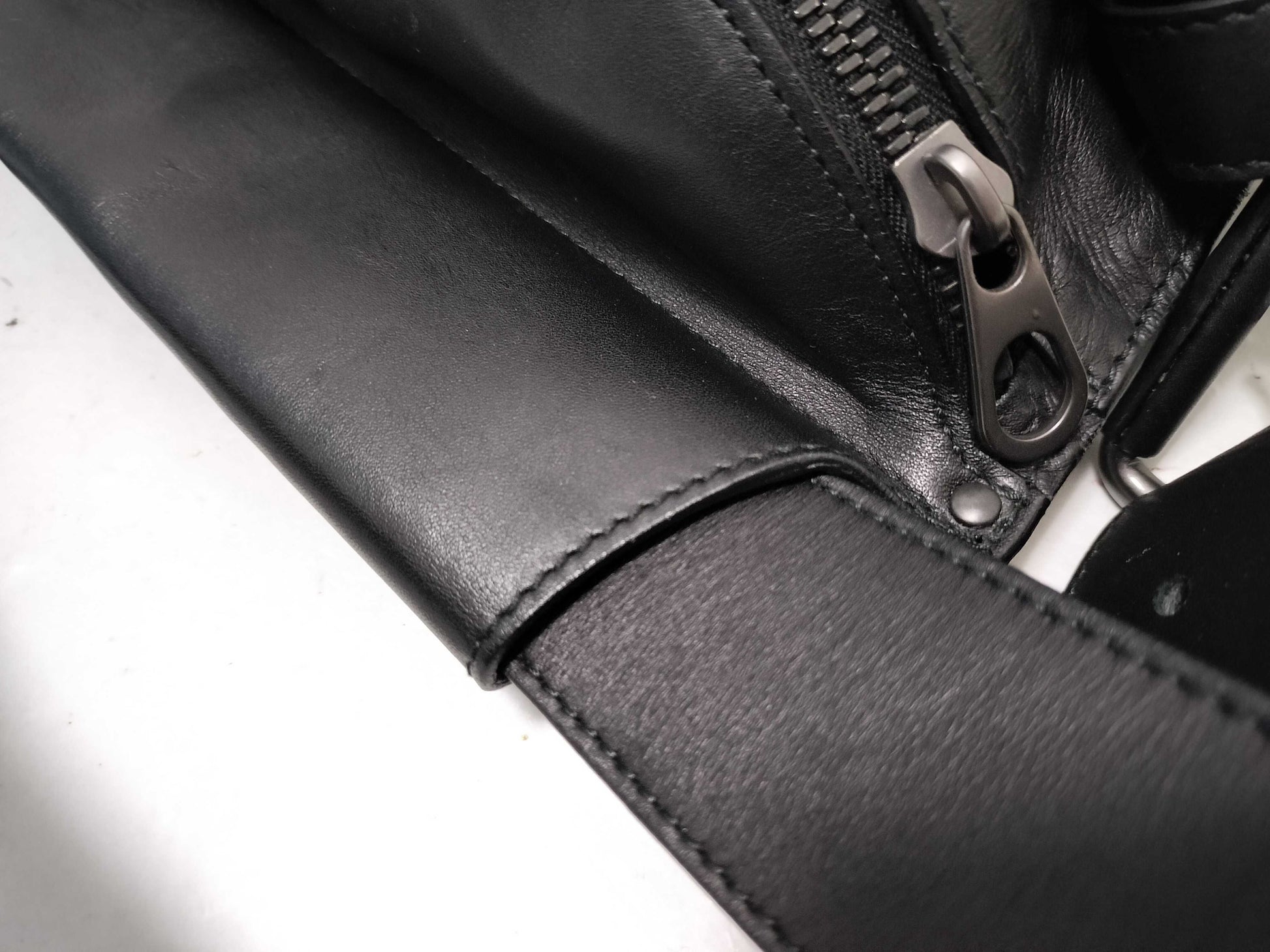 BOTTEGA VENETA Bottega Veneta body bag, black waist bag, shoulder bag, leather intrecciato black waist bag