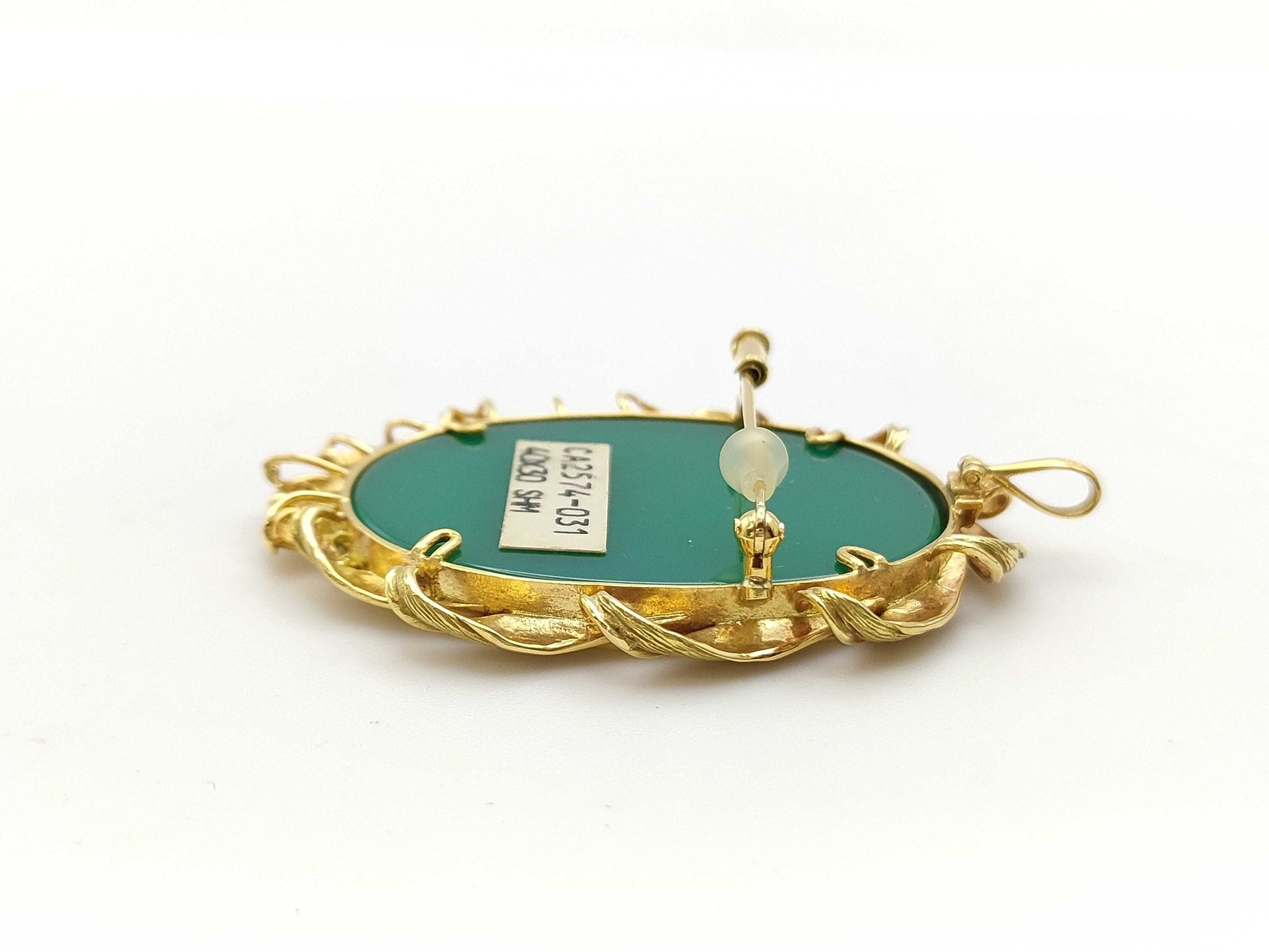 Cameo 18K 21.5g Brooch 