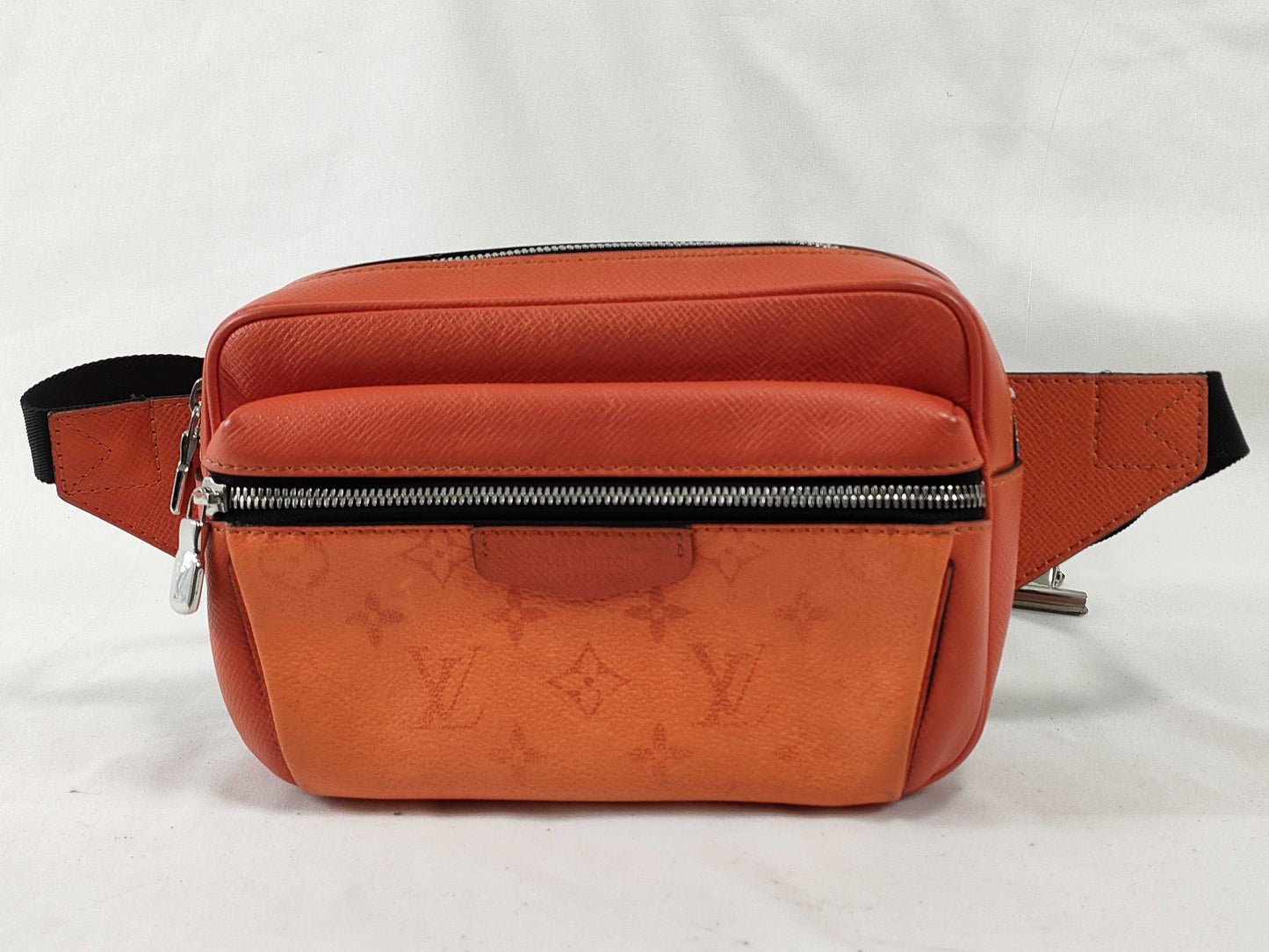 LOUIS VUITTON Taiga Rama Bum Bag Orange Body Bag M30430 Waist Bag