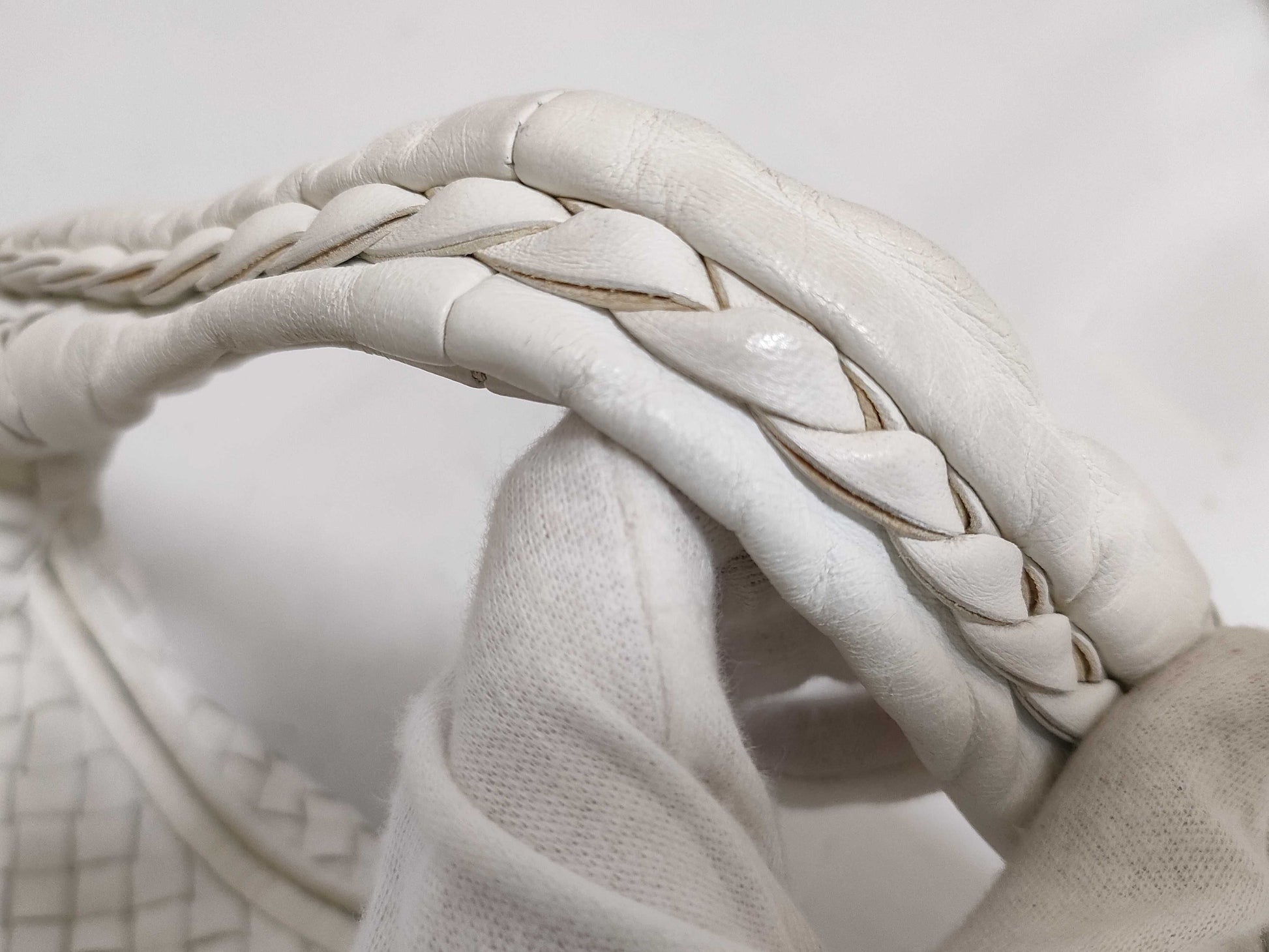 BOTTEGA VENETA Intrecciato One-Shoulder Shoulder Bag