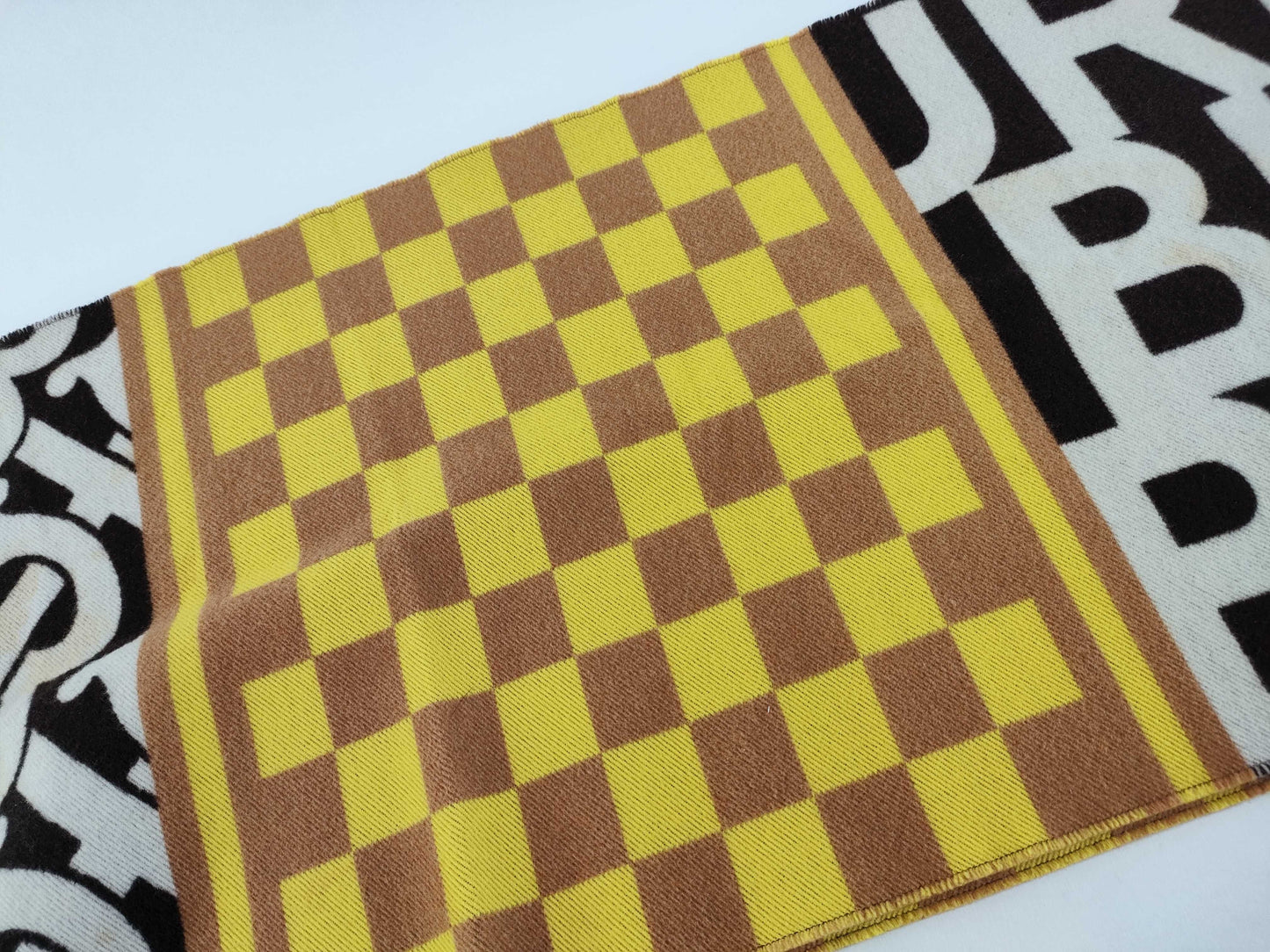 BURBERRY Scarf Yellow/Black with Tag Other Accessories