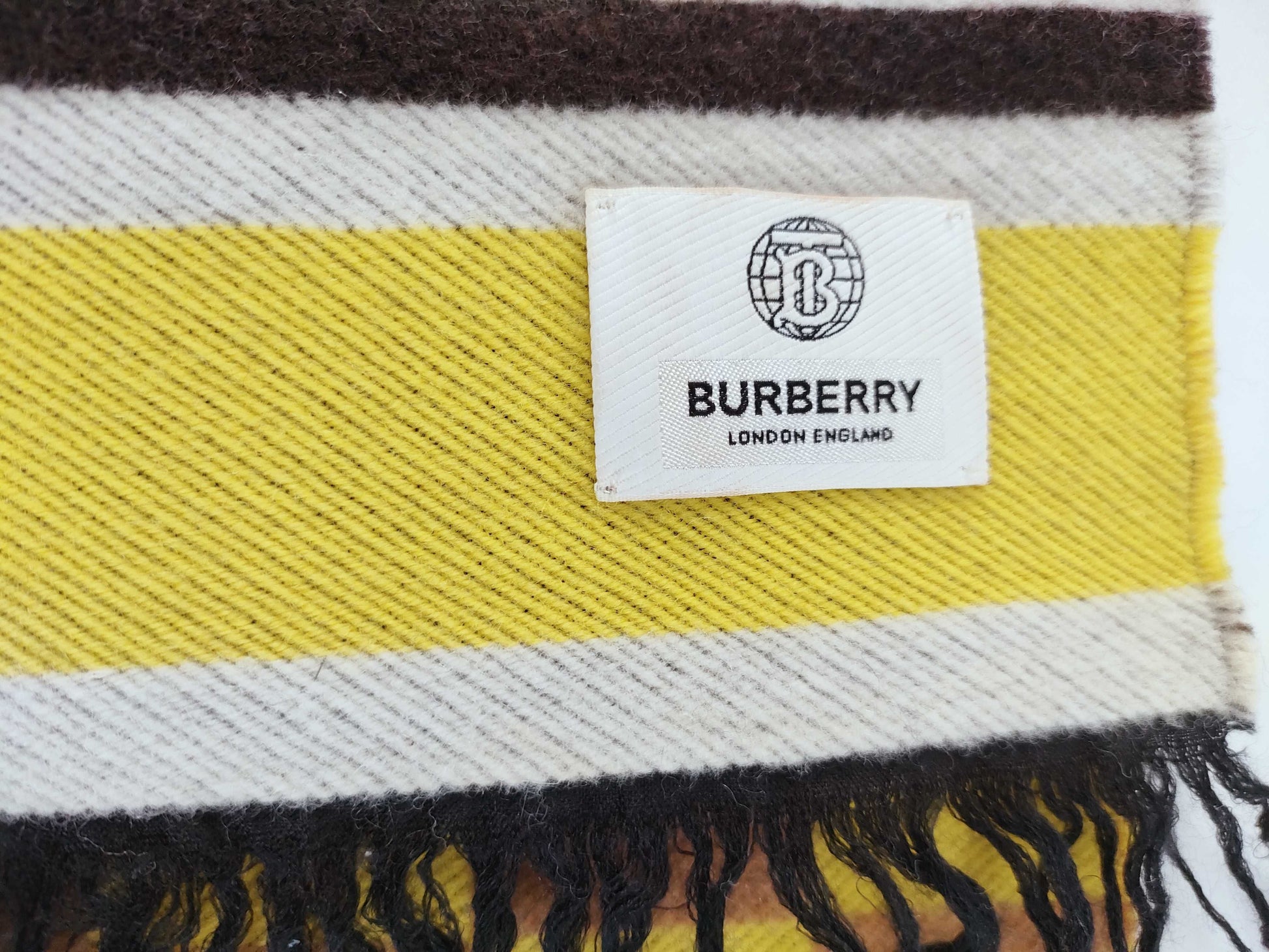 BURBERRY Scarf Yellow/Black with Tag Other Accessories