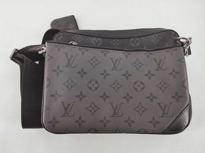 LOUIS VUITTON Monogram Eclipse Trio Messenger Shoulder Bag M69443 DU4270 Pouch/Coin Case Shoulder Bag
