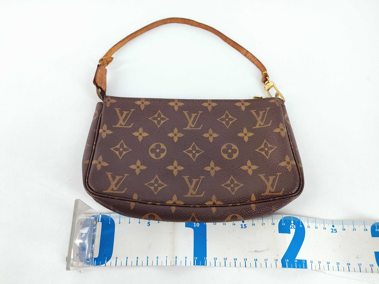 LOUIS VUITTON Monogram LOUISVUITTON M51980 Monogram Pochette Accessoires Shoulder Bag