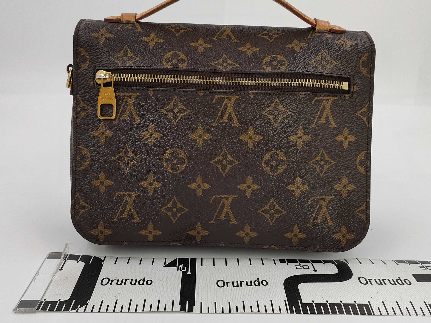 LOUIS VUITTON Louis Vuitton Message Shoulder Bag Handbag