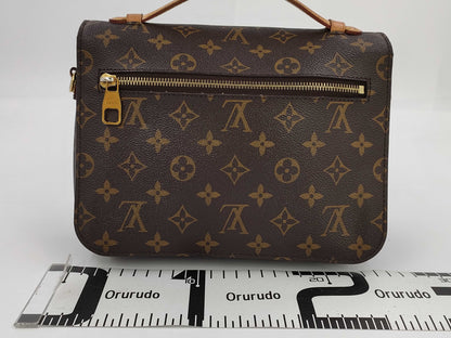 LOUIS VUITTON Louis Vuitton Message Shoulder Bag Handbag