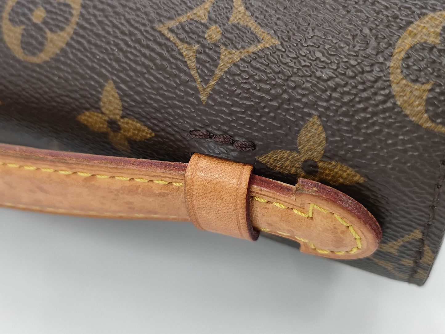 LOUIS VUITTON Louis Vuitton Message Shoulder Bag Handbag