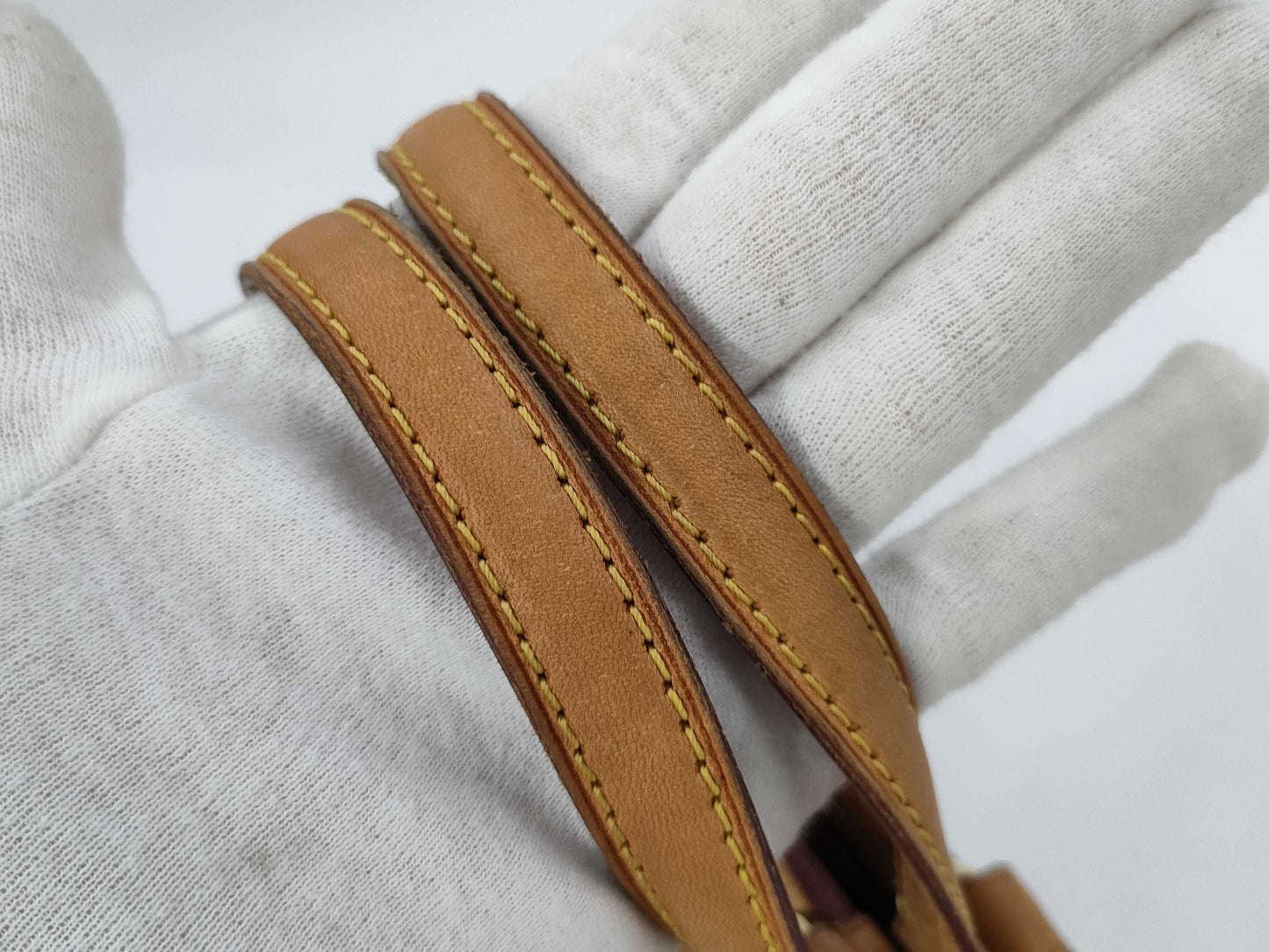 LOUIS VUITTON Louis Vuitton enamel hand-shoulder bag handbag