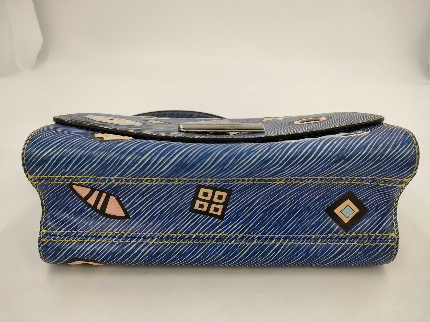 LOUIS VUITTON Louis Vuitton Twist Shoulder Bag Shoulder Bag