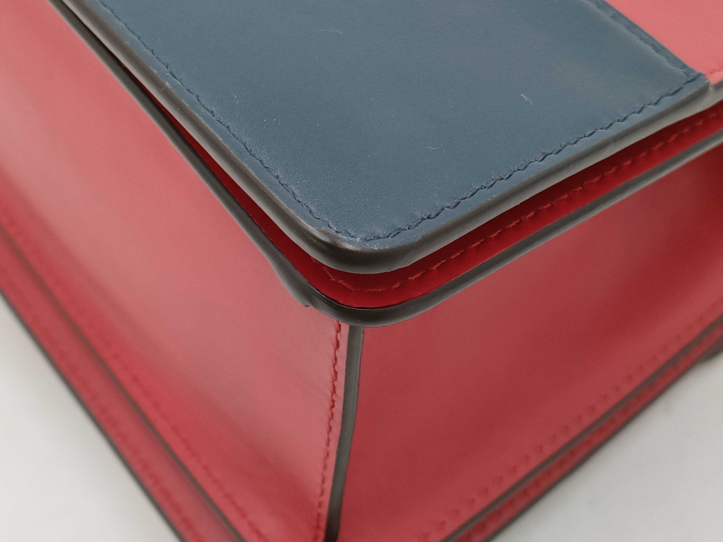 GUCCI Gucci Queen Shoulder Bag Handbag