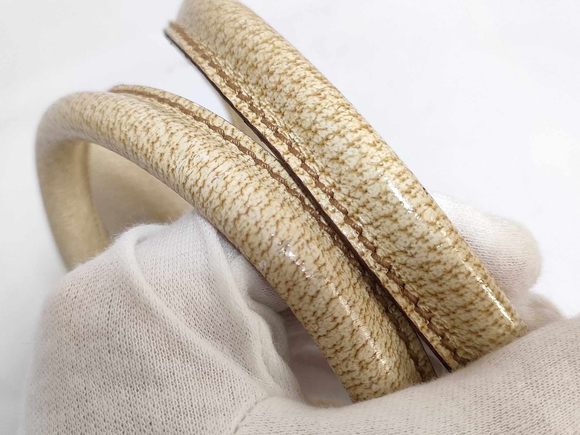 GUCCI GG Canvas Turnlock Handbag