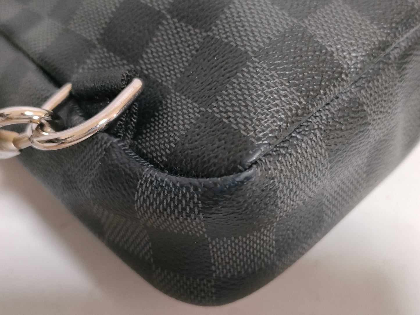LOUIS VUITTON Damier Graphite Louis Vuitton Damier Graphite Avenue Sling N41719 Shoulder Bag