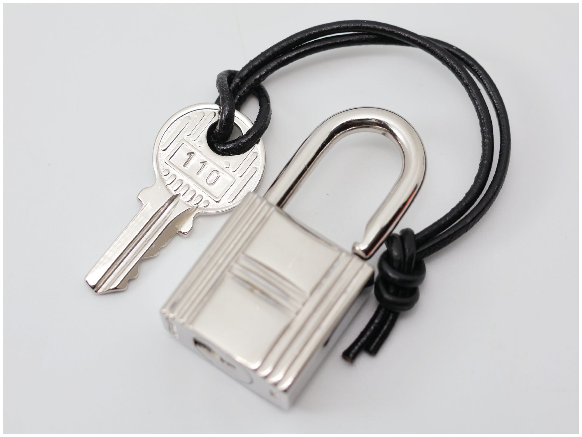HERMES HERMES Cadena & Key Set 110 Silver Charm with Cord