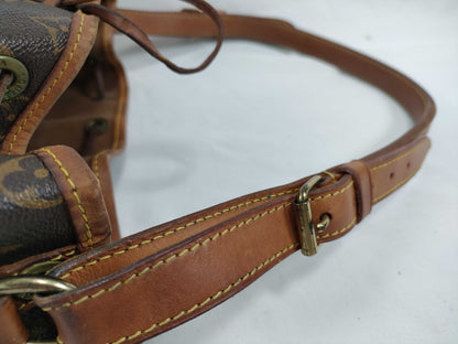 LOUIS VUITTON Monogram Noe M42224 Brown Shoulder Bag with Unclear Serial Number