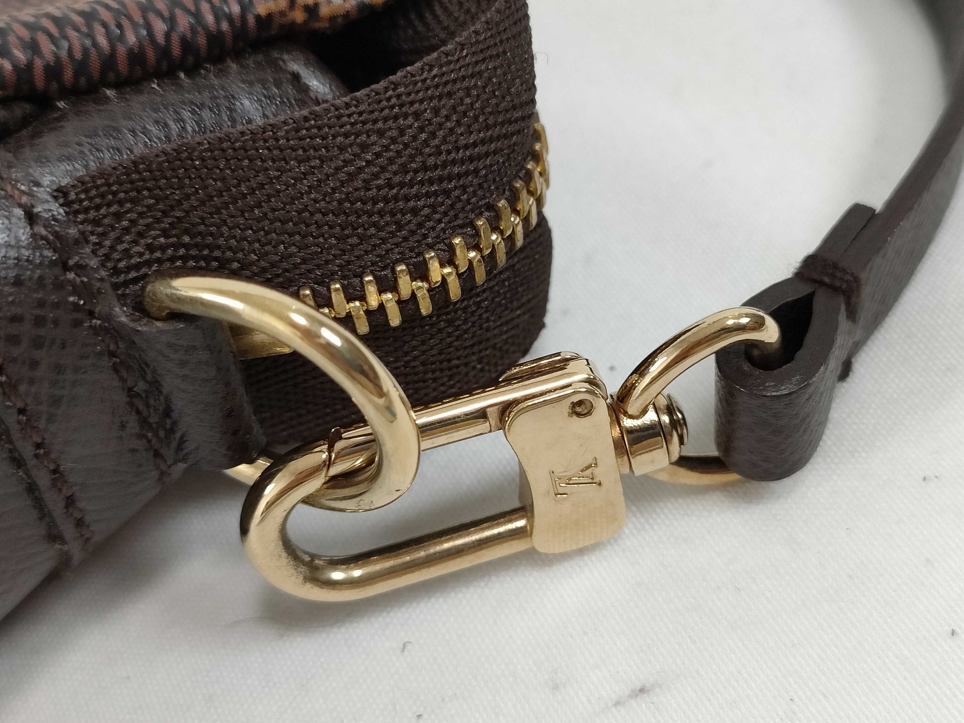 LOUIS VUITTON Damier Truth Makeup Handbag N51982/NO1918