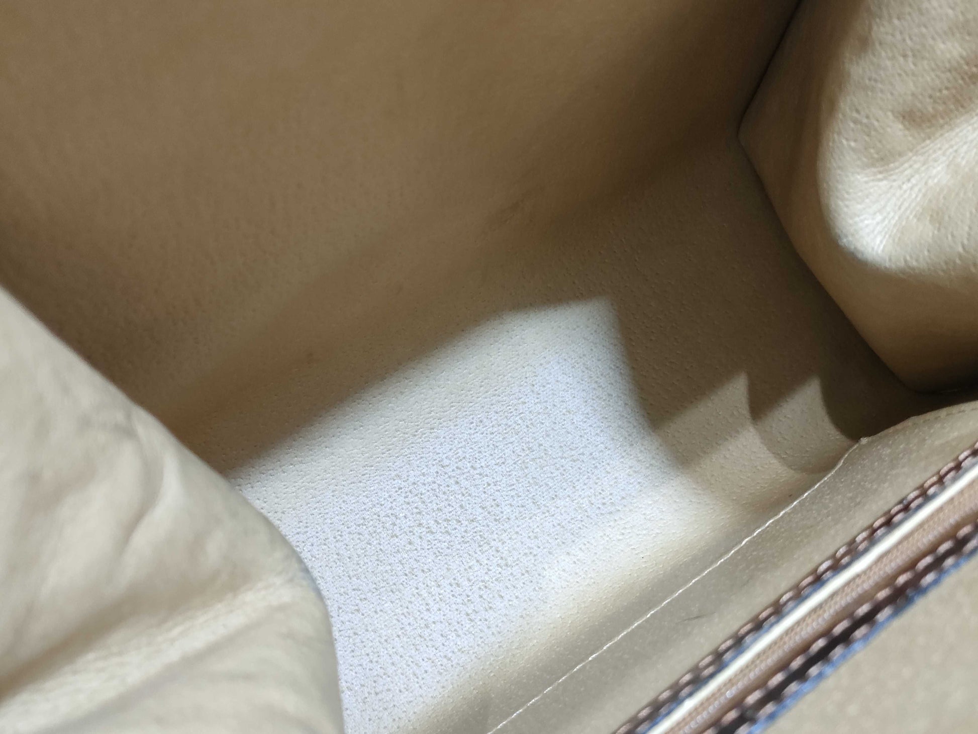 Ostrich handbag x 5 bags