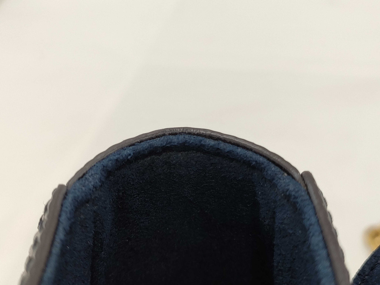 LOUIS VUITTON Louis Vuitton Epi Twist MM Shoulder Bag