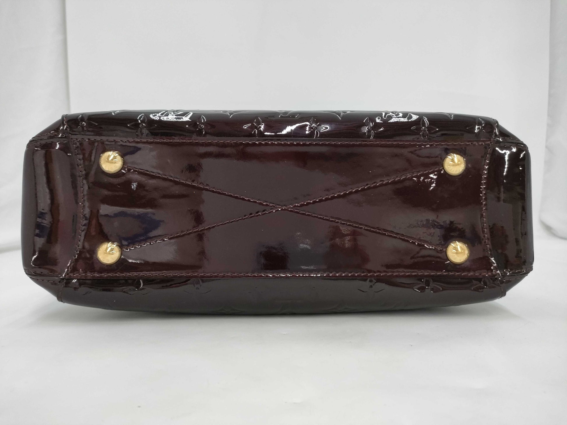 LOUIS VUITTON Louis Vuitton Verni Montaigne MM Handbag