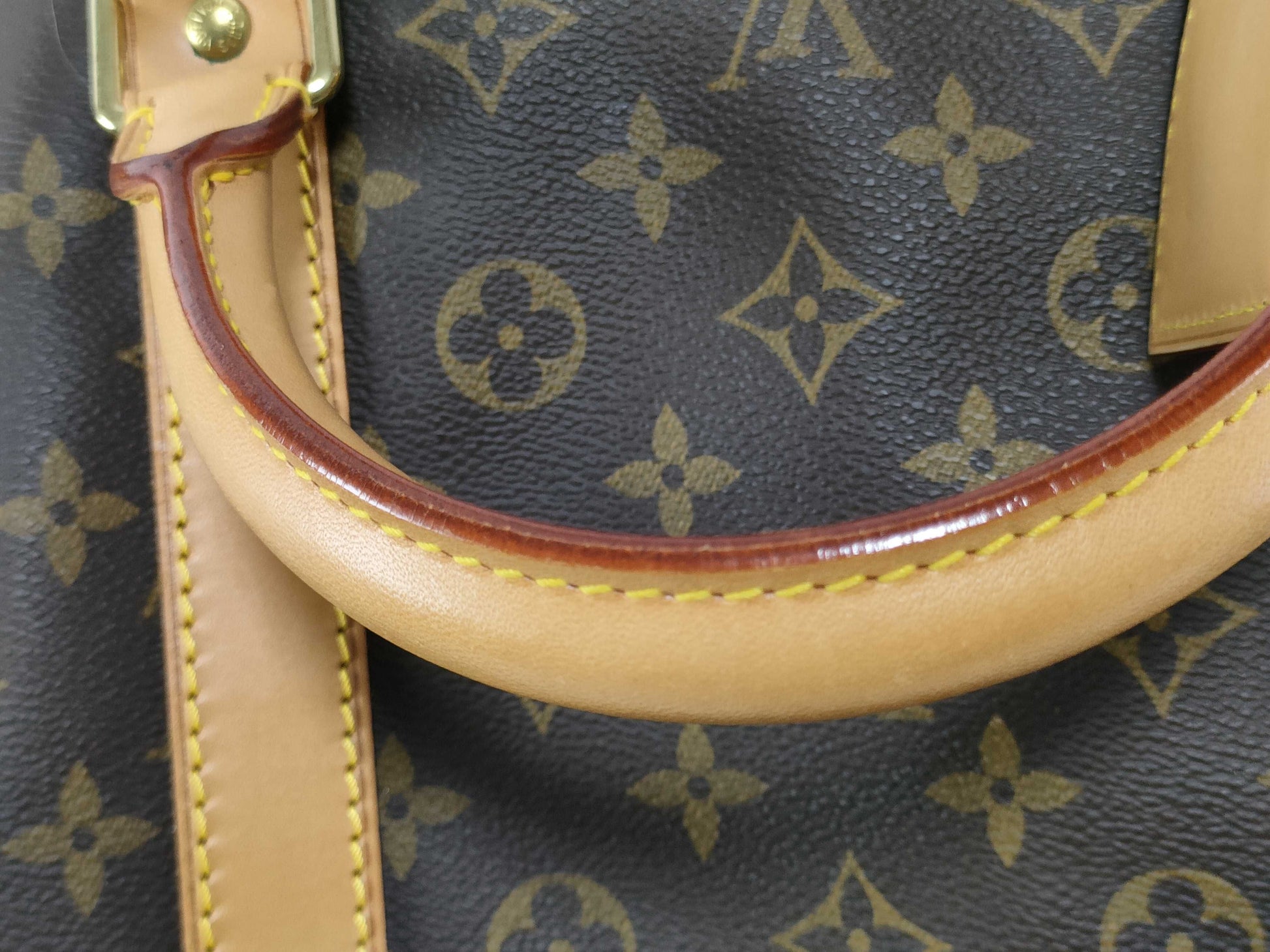 LOUIS VUITTON Monogram Louis Vuitton Keepall 60 Boston Bag