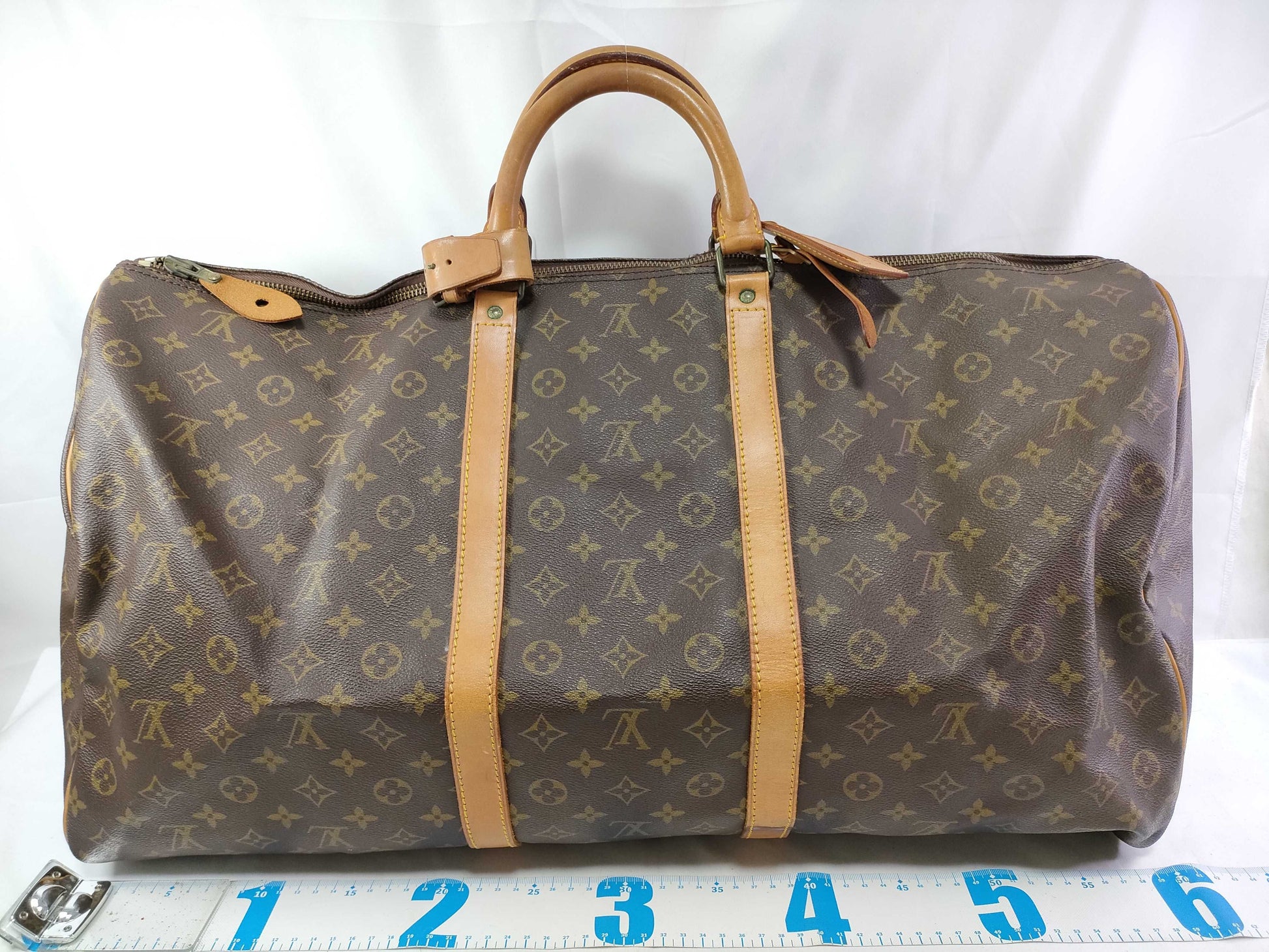 LOUIS VUITTON Monogram Louis Vuitton Keepall 55 Boston Bag