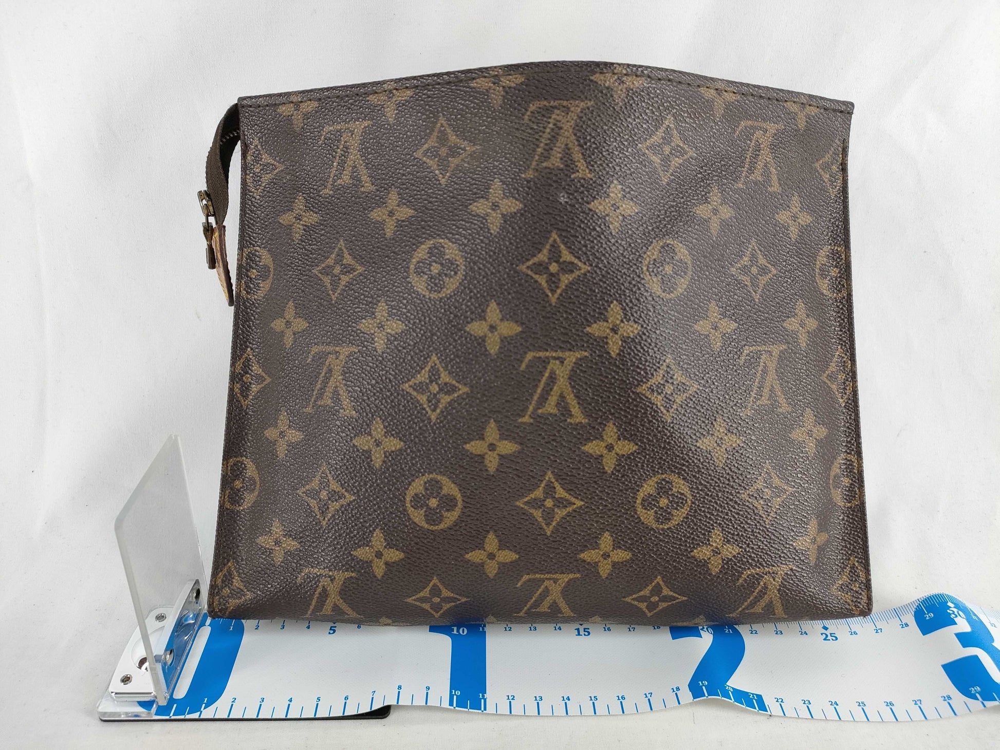 LOUIS VUITTON Monogram Vuitton Poche Toilette Pouch
