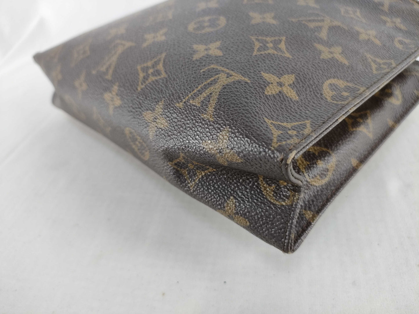 LOUIS VUITTON Monogram Vuitton Poche Toilette Pouch