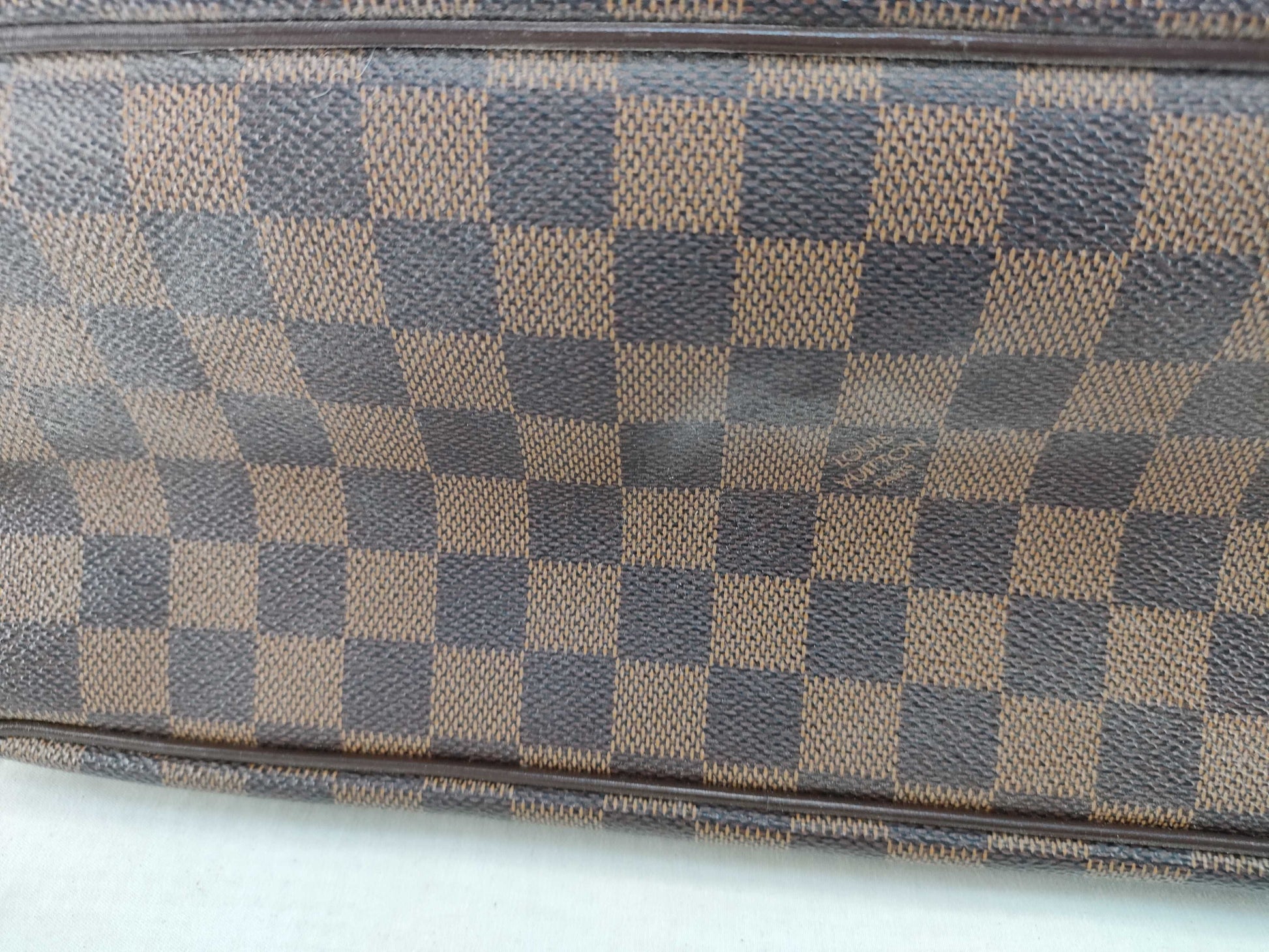 LOUIS VUITTON Damier Batignol Damier Handbag