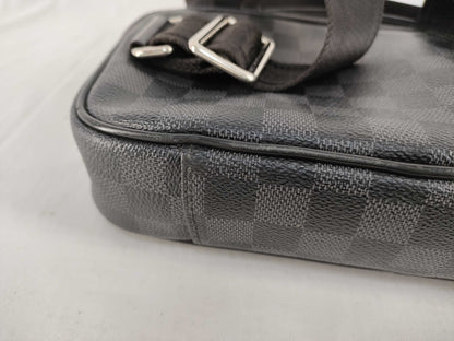 LOUIS VUITTON Damier Graffit Amplar N41289 Waist Bag
