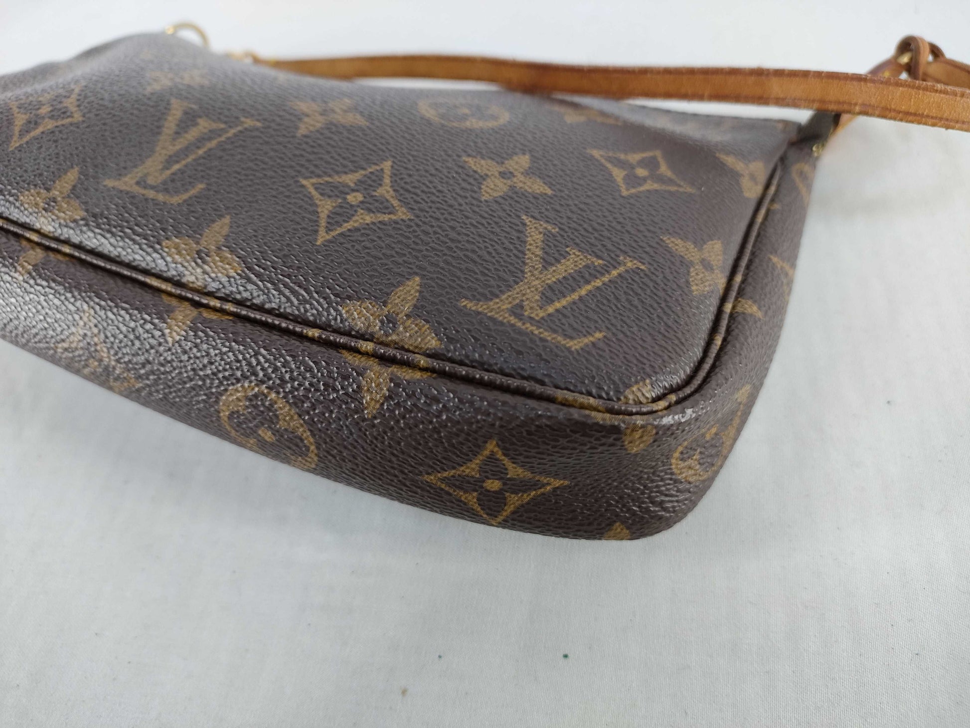 LOUIS VUITTON Monogram Pochette Accessoir M51980 Pouch