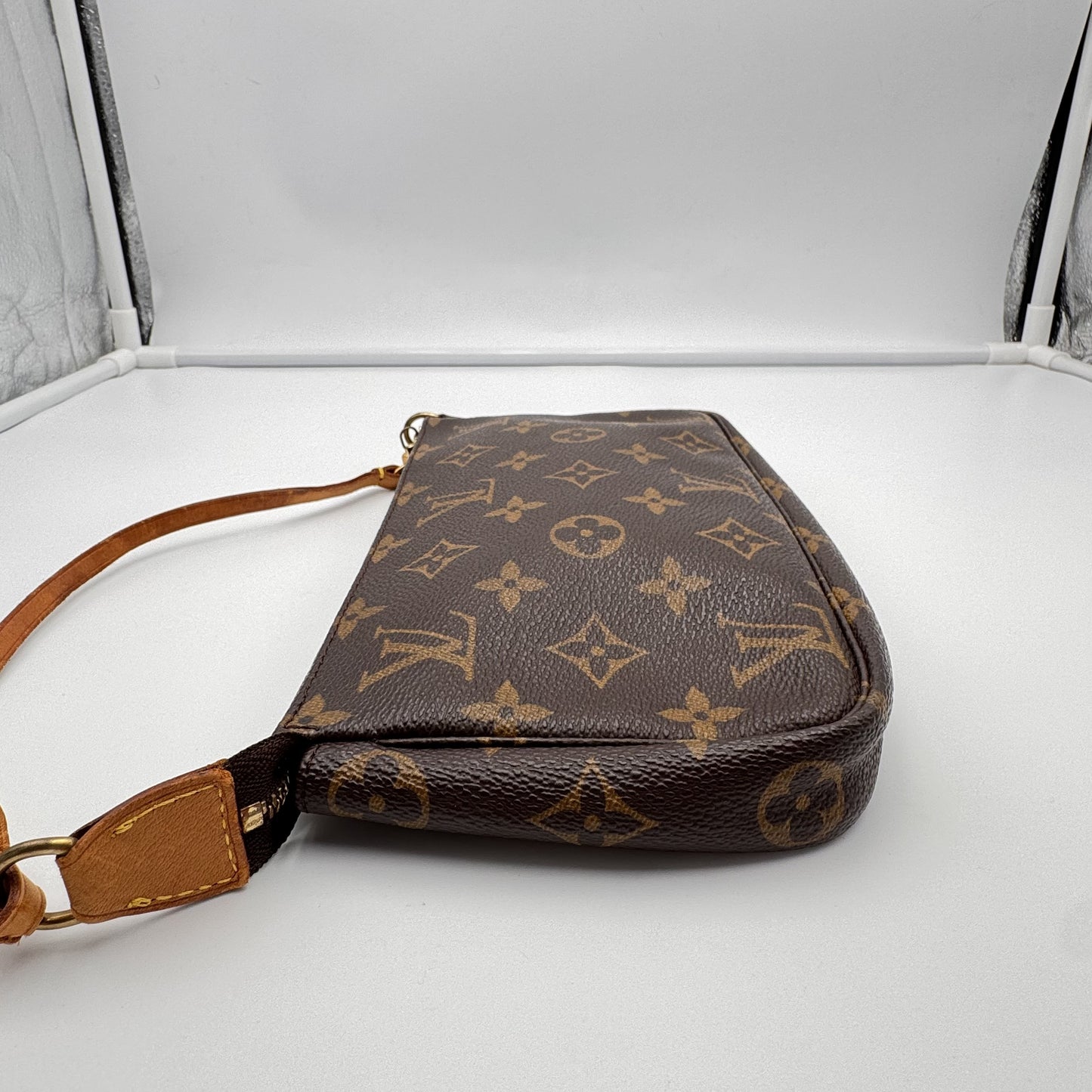 LOUIS VUITTON LOUIS VUITTON Pochette Accessoir Handbag