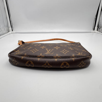 LOUIS VUITTON LOUIS VUITTON Pochette Accessoir Handbag