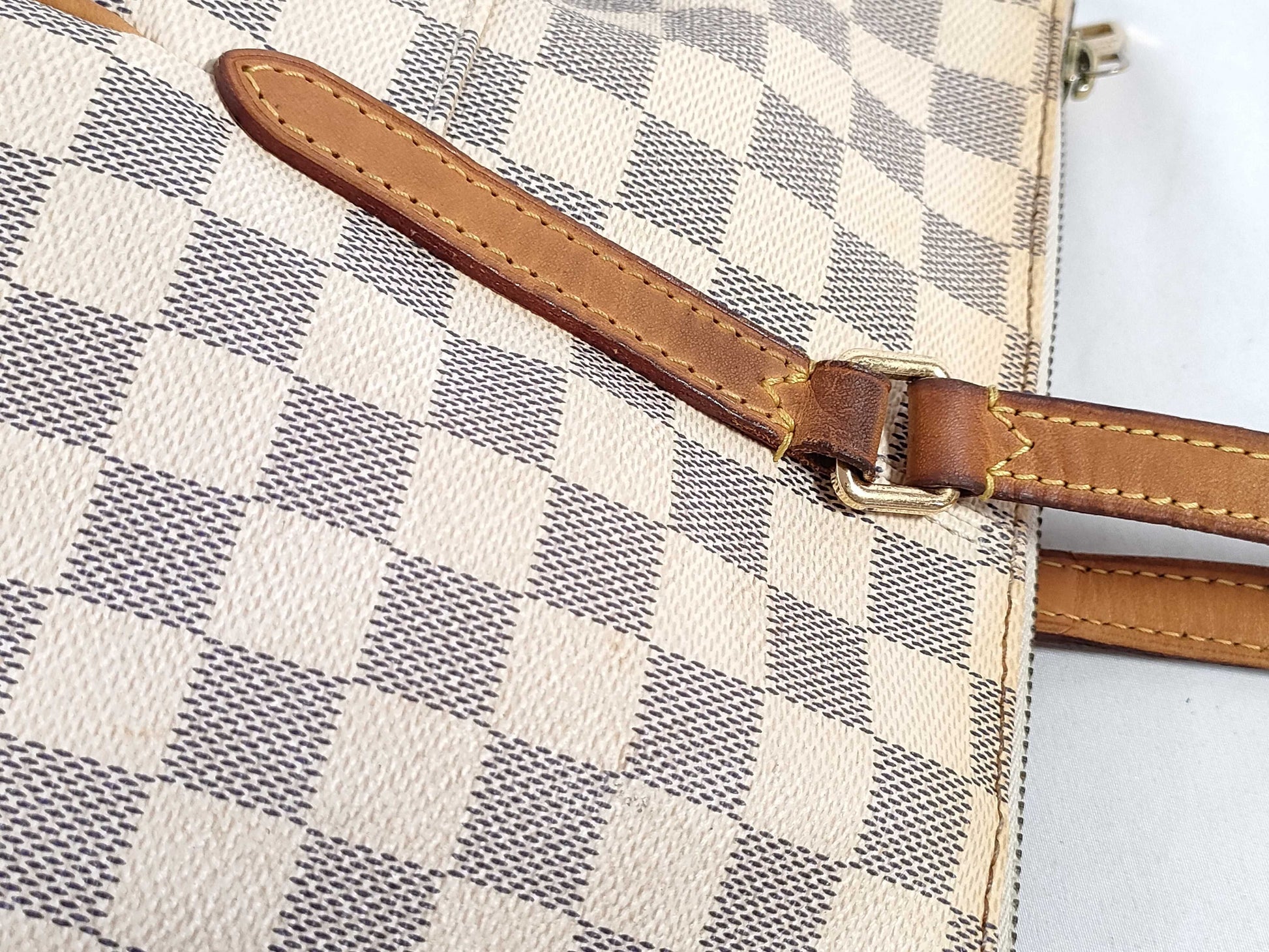 LOUIS VUITTON Damier Azure LOUIS VUITTON Totally Tote Bag