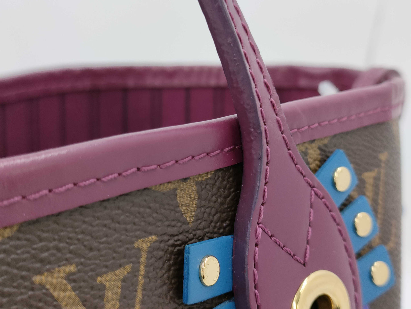 LOUIS VUITTON Louis Vuitton Neverful MM Shoulder Tote Bag