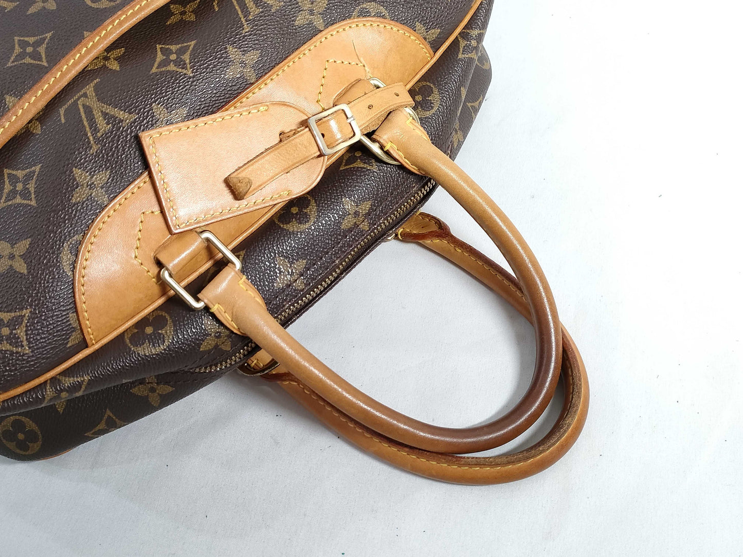 LOUIS VUITTON Monogram Louis Vuitton Monogram Deauville M47270 Serial Blush Boring Vanity Handbag