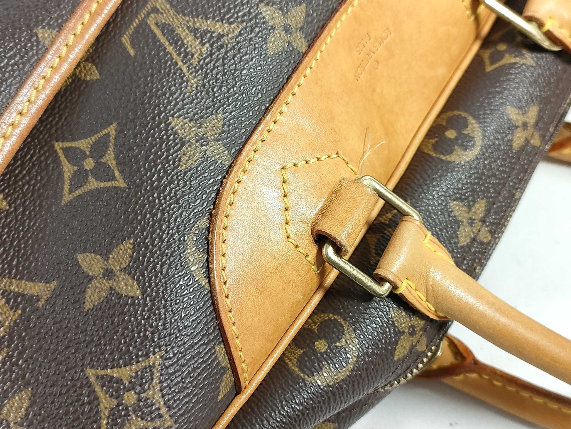 LOUIS VUITTON Monogram Louis Vuitton Monogram Deauville M47270 Serial Blush Boring Vanity Handbag