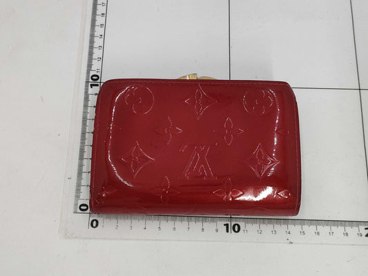 LOUIS VUITTON Louis Vuitton Monogram Verni Portefeuille Viennois Pomme Dame Folding Wallet M91980 Wallet