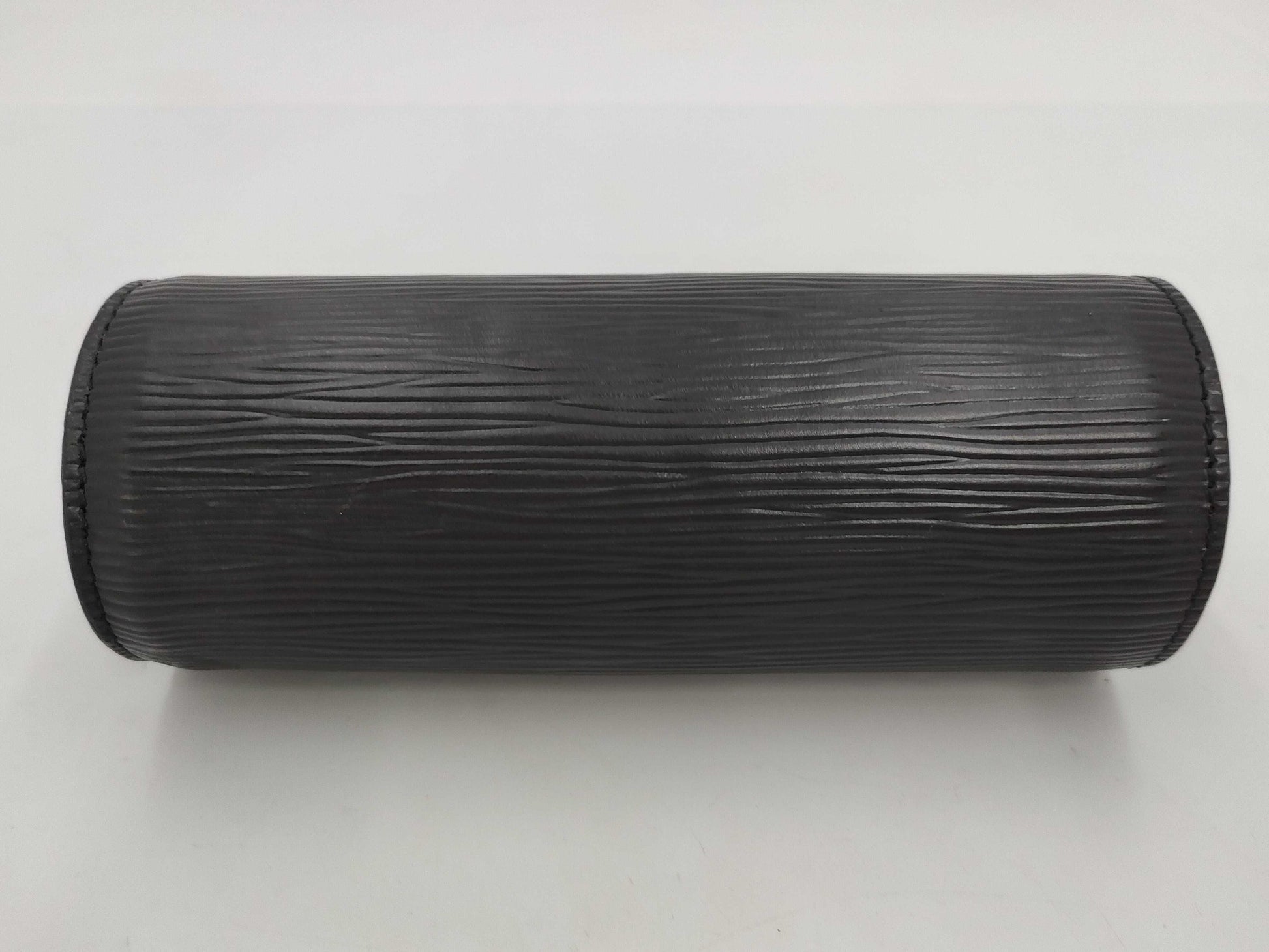 LOUIS VUITTON Louis Vuitton Epi Pouch Black Pouch